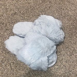 gray fizzle slippers